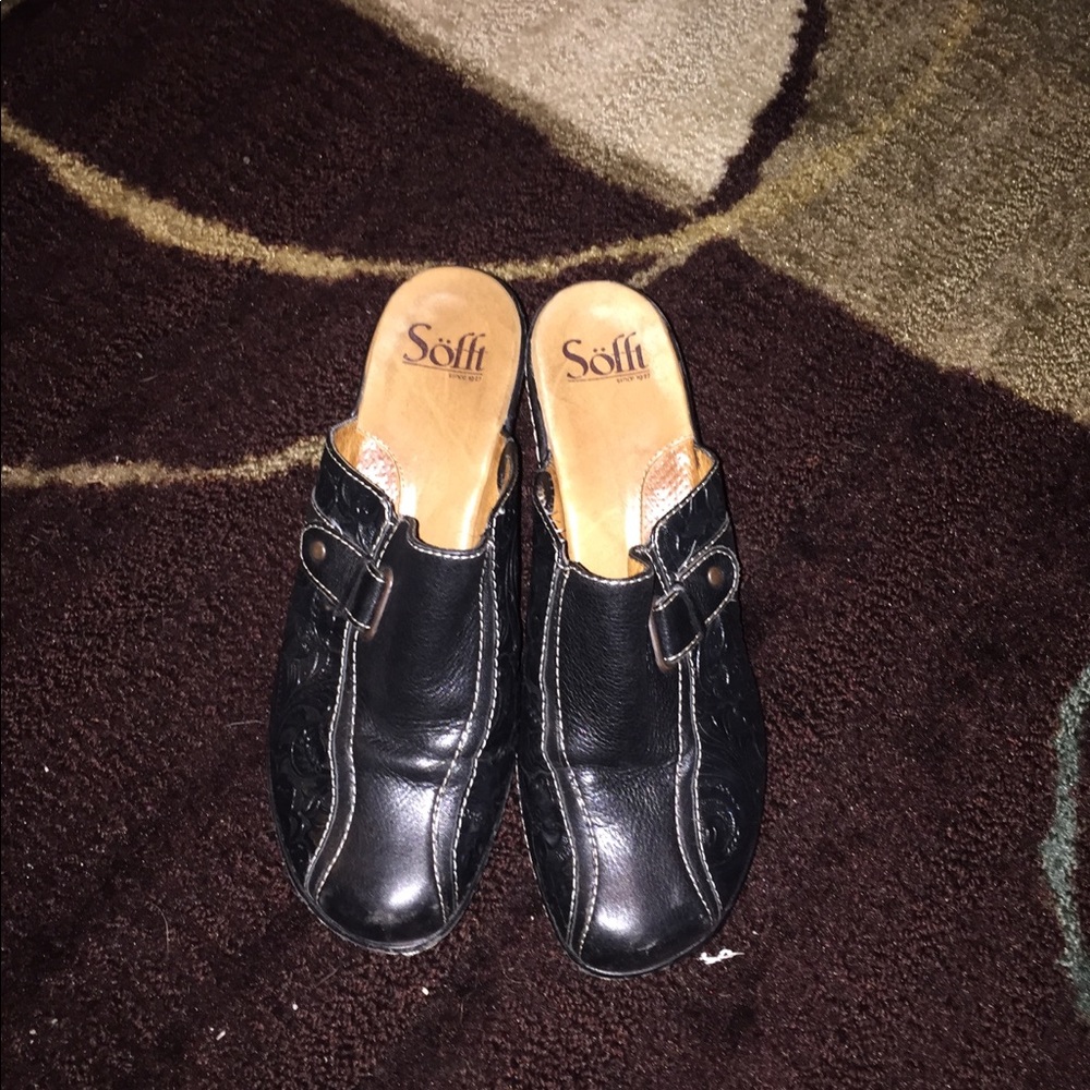 Sofft Black Clogs